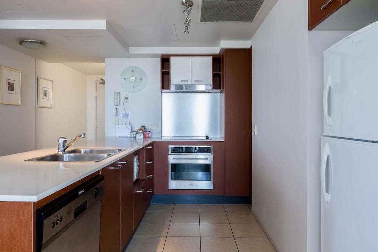 Apartment With Ocean Views Gold Coast Kültér fotó